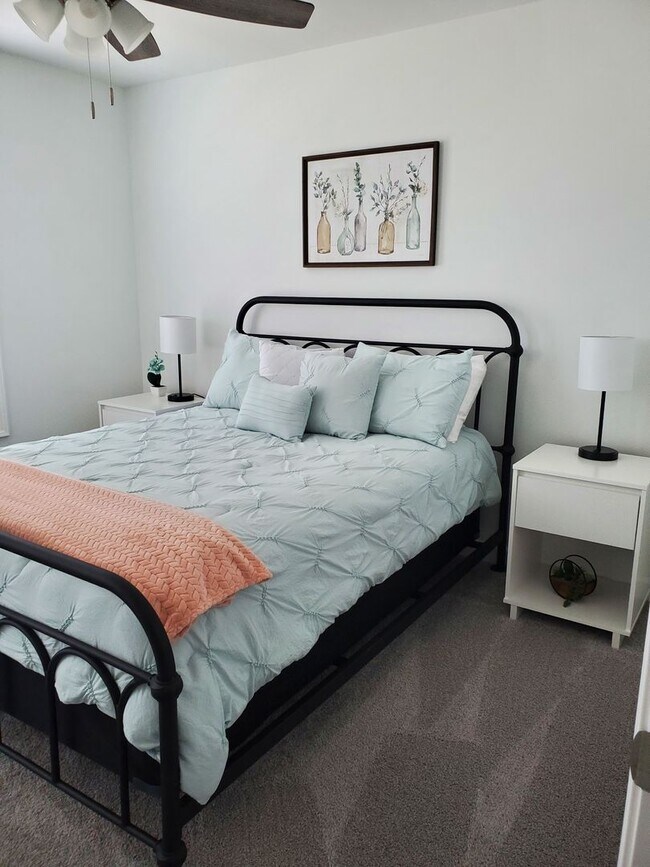 Building Photo - Beautiful Home in the Westhill Community -...