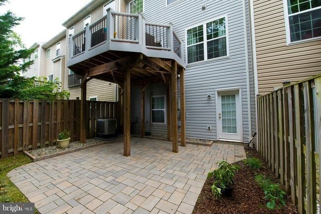 Building Photo - 8330 Leighlex Ct