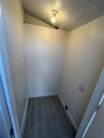 Building Photo - 1321 Woodcrest Dr