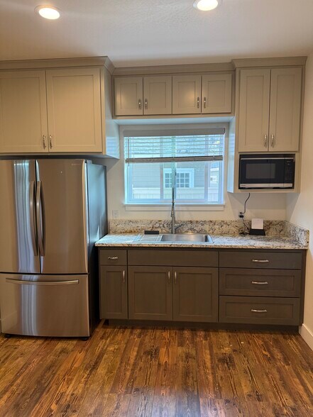 Downstairs kitchenette - 1184 Rutherford Dr