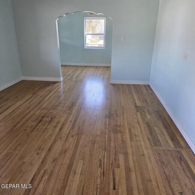 Building Photo - 4642 Walter Ln