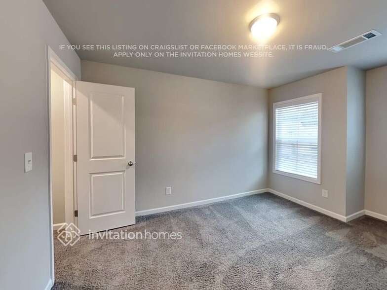 Building Photo - 876 Sweet Rosalie Ct