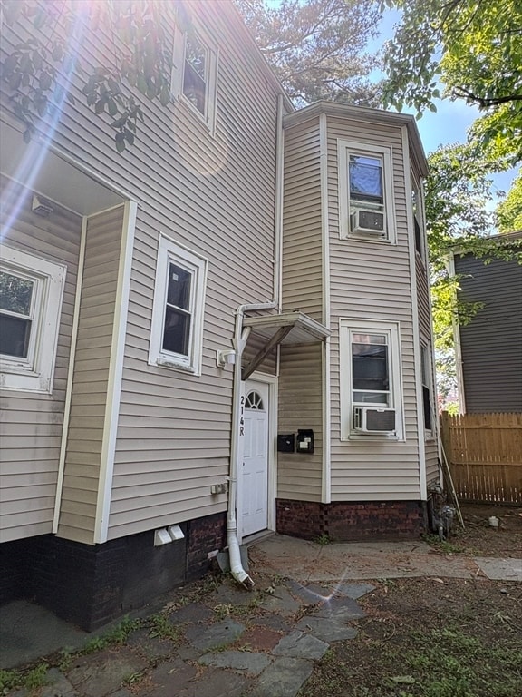 Building Photo - 214 R Harvard St