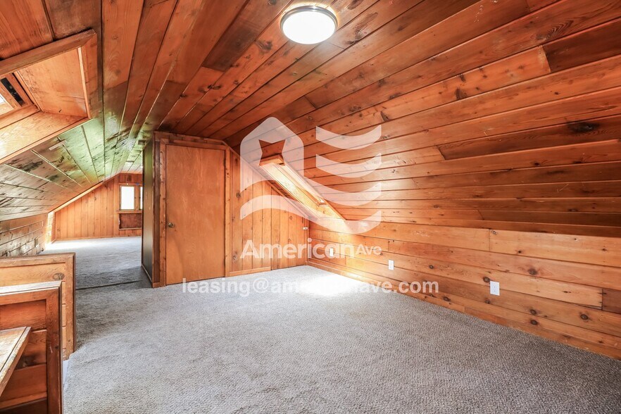 Building Photo - 3315 Osage St