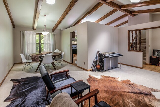 Building Photo - 3 Bedroom 2.5 Bath in Parkwood, Fort Collins