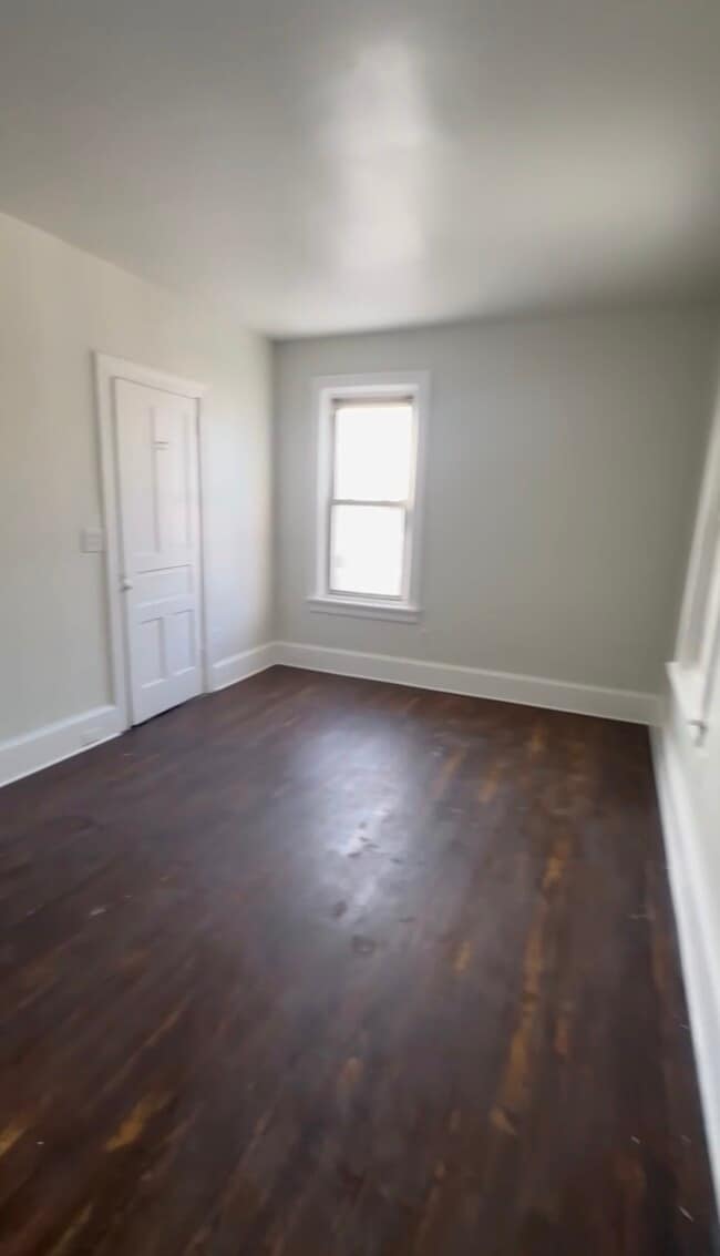 Building Photo - 3416 N 6th St