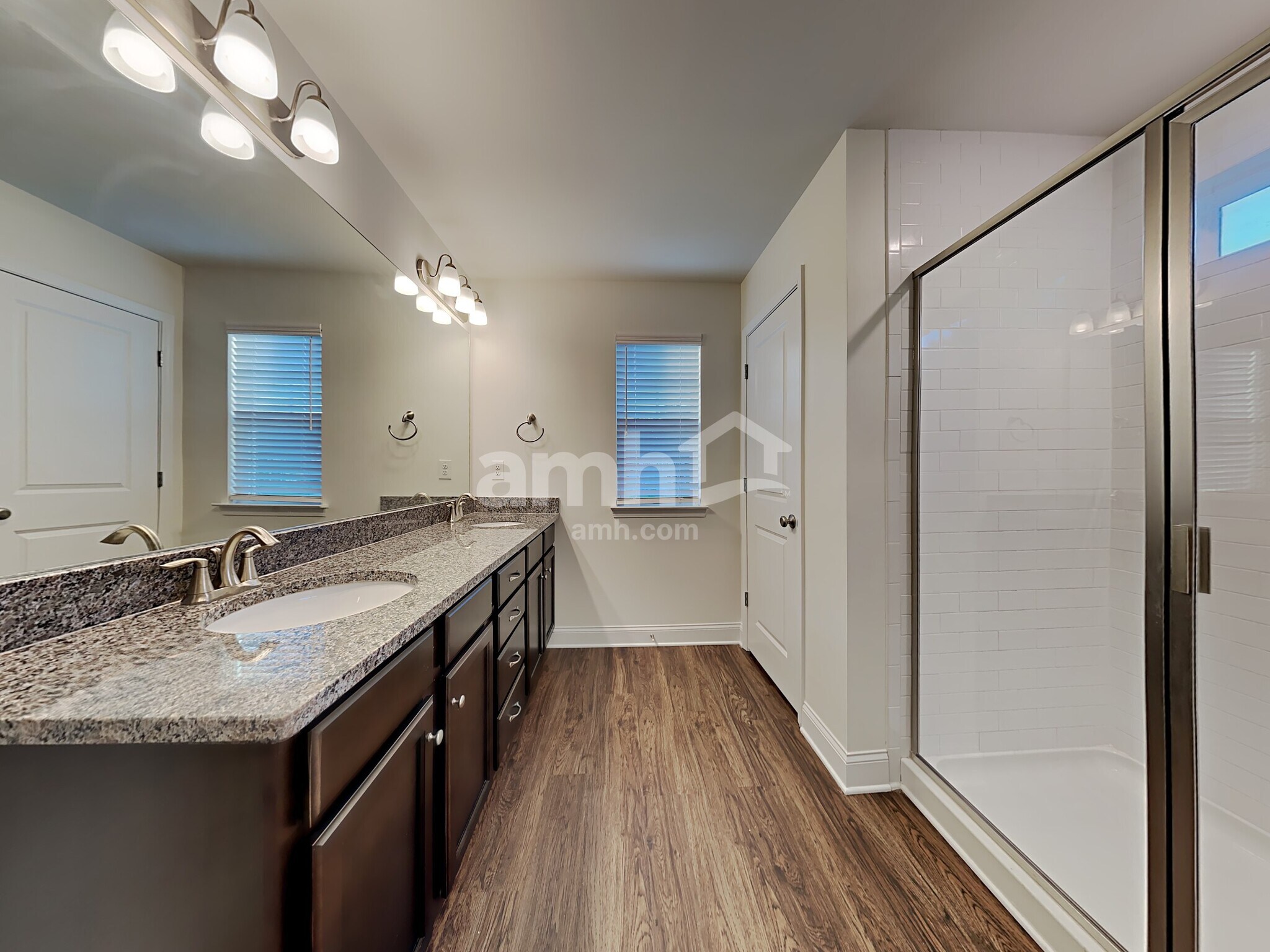 Building Photo - 111 Fairway Crossing Way