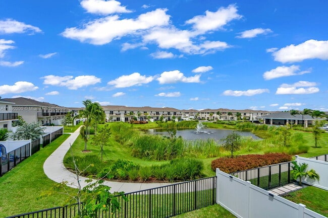 Building Photo - 1772 SE 8th Terrace