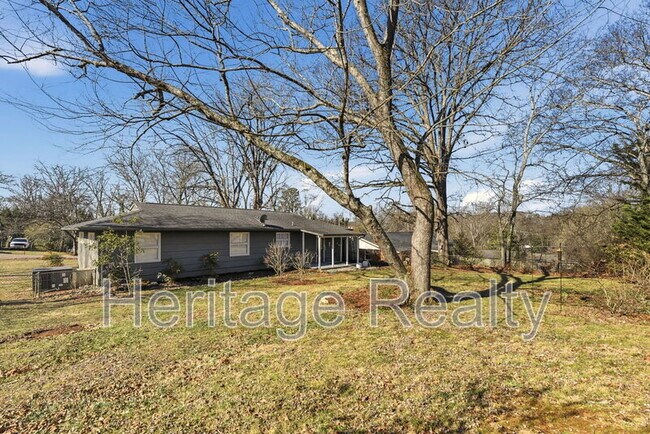 Building Photo - 1309 Huntington Rd SW