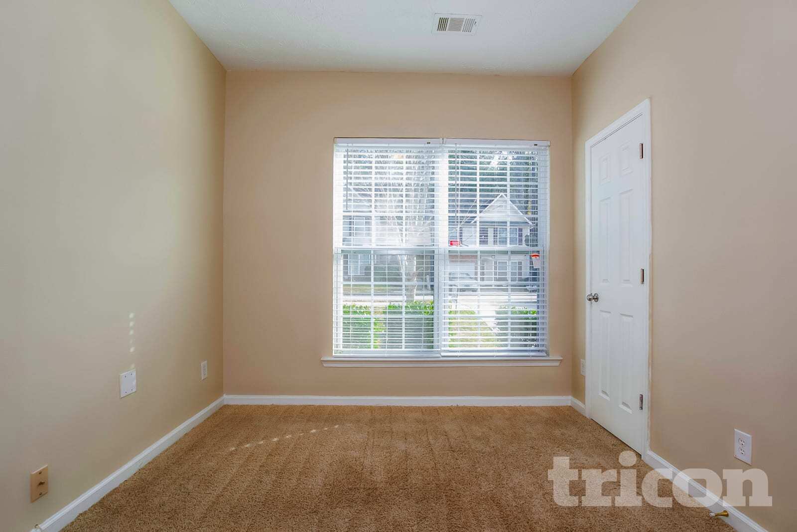 Building Photo - 155 Abenberg Ct