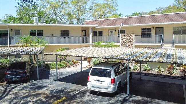 Building Photo - 820 Patricia Ave