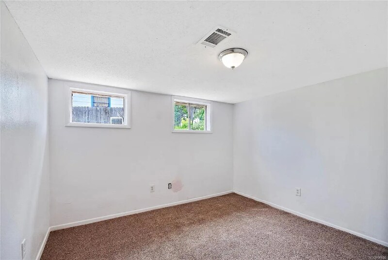 Building Photo - 76 S Canosa Way