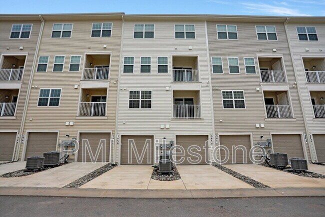 Building Photo - 5958 Forum Sq