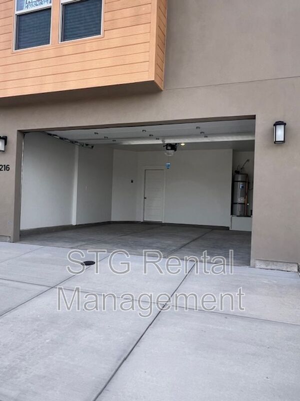 Building Photo - 4216 Strider Ln