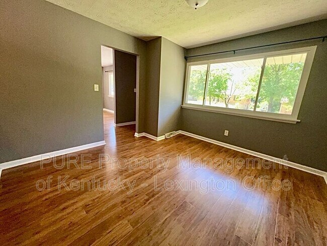 Building Photo - 3628 Bold Bidder Dr