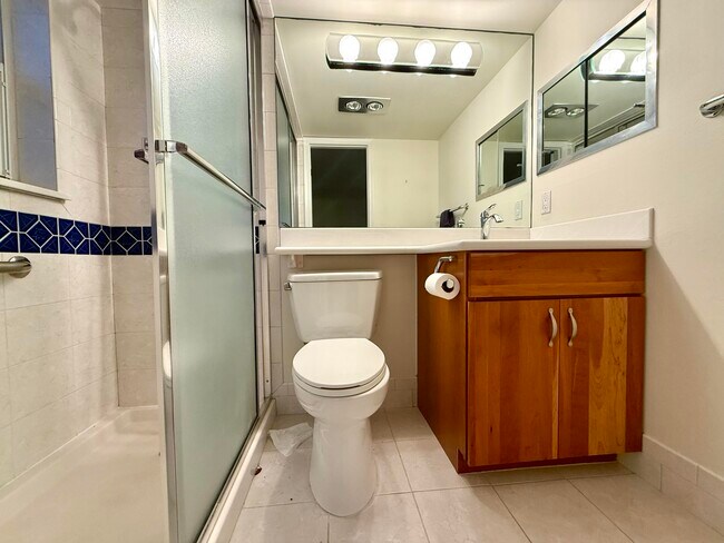 Building Photo - 22 Andover A