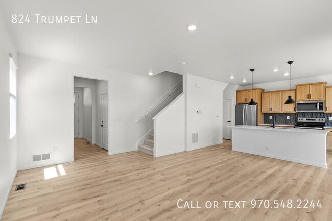 Building Photo - 824 Trumpet Ln