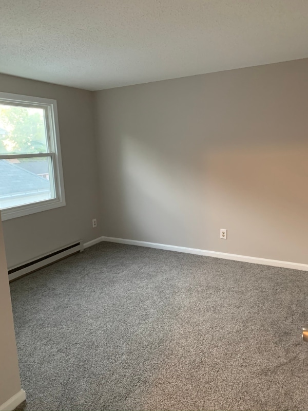 Building Photo - 56 Hall St