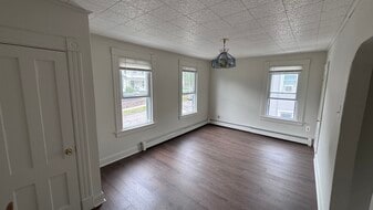 Building Photo - 63 Sylvan Ave