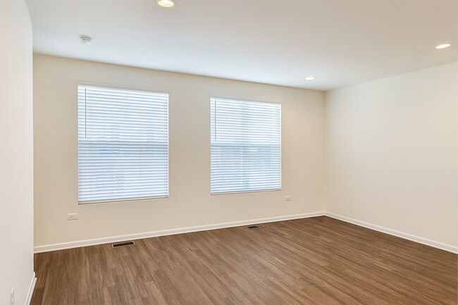 Building Photo - 842 Finley Dr