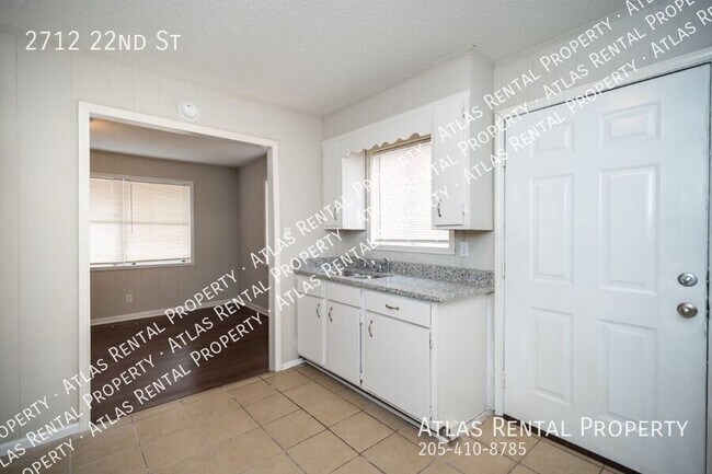 Building Photo - 2712 22nd St