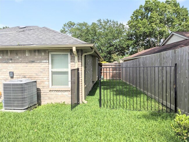 Building Photo - 1206 Three Forks Dr