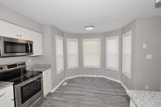 Building Photo - 204 Knell's Ridge Dr