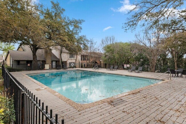 Building Photo - 1809 Coronado Hills Dr