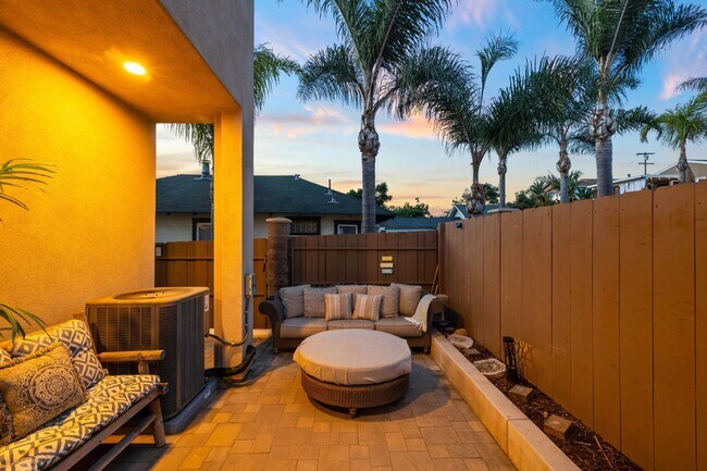 Building Photo - 5051 Savannah St