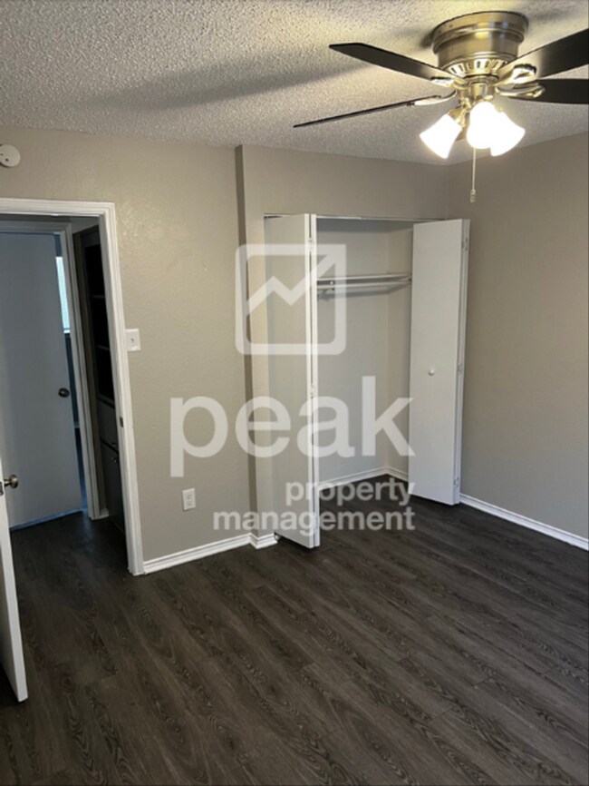 Building Photo - $1749! 3Bed/1 1/2 Bath Home for rent in Ar...