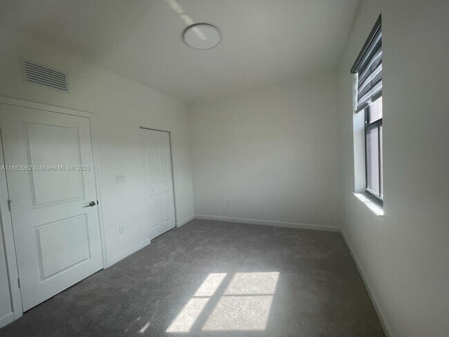 Building Photo - 23390 SW 127th Ct