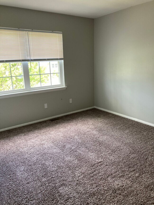 Building Photo - Spacious 3-Bedroom Townhome in Edgewood, MD – Convenient Location!