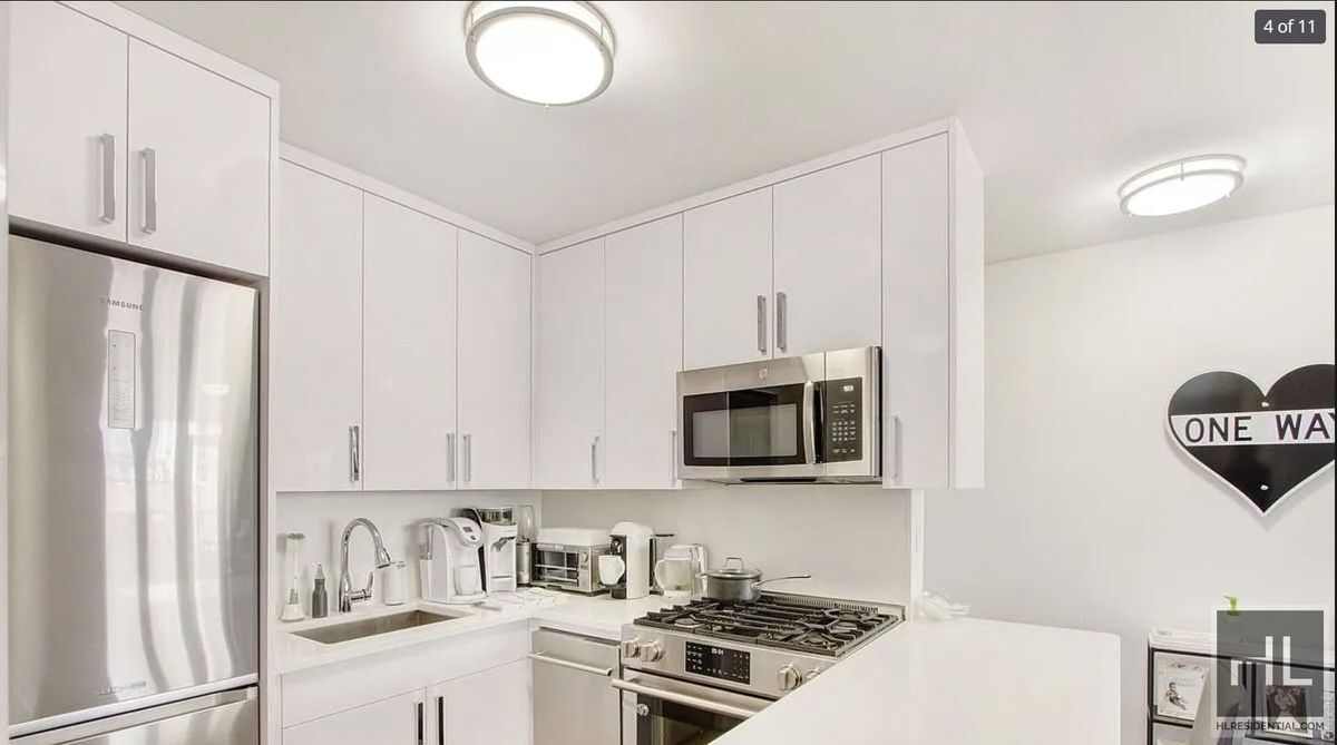 Building Photo - EAST 35 STREET