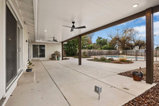 Covered patio, fans/lighting - 1177 Fay Cir