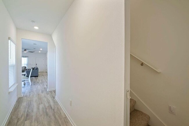 Building Photo - 51 Woodsorrel St