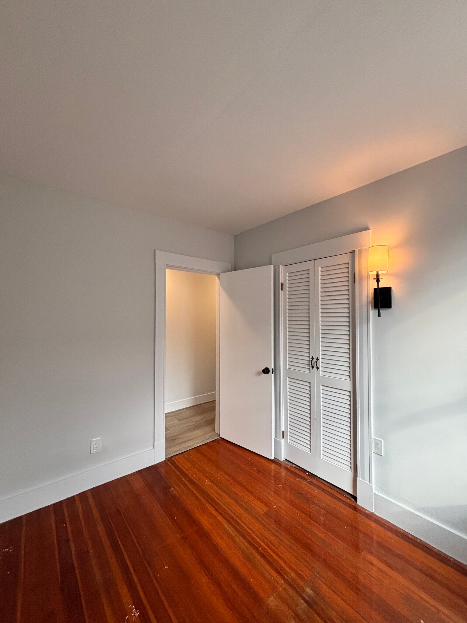 Building Photo - 122 Aldrich St