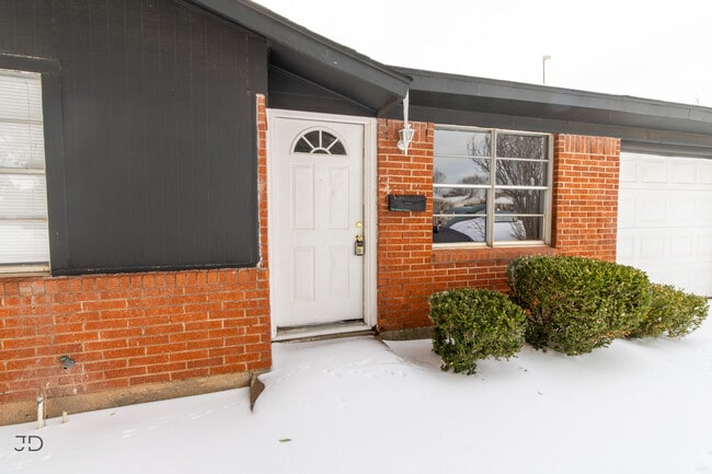 Building Photo - 1708 Cimarron Trail