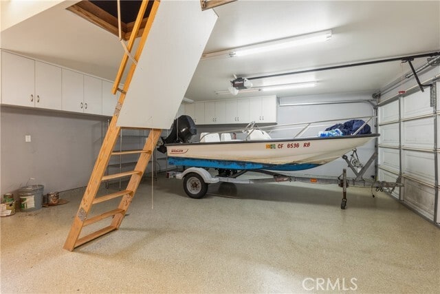 Building Photo - 828 Stevely Ave