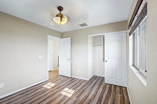 Building Photo - 16317 N 152nd Ave