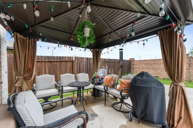 Building Photo - 23026 Undertaken Path