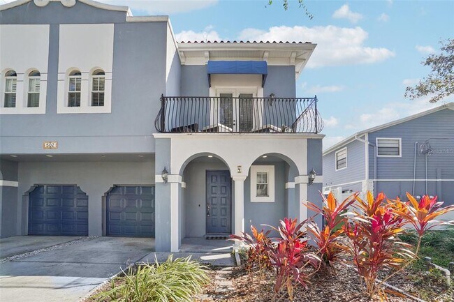 Building Photo - 502 S Albany Ave