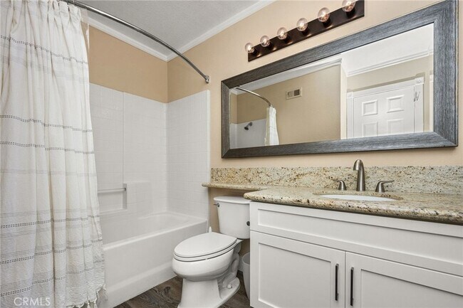 Building Photo - 3441 E Berkshire Ct