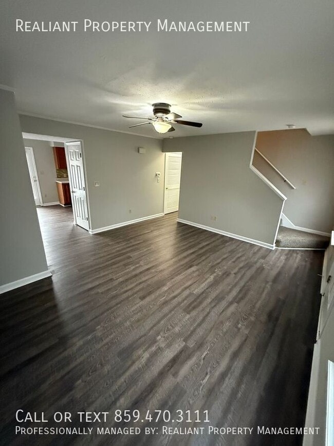 Building Photo - 223 Tanbark Dr