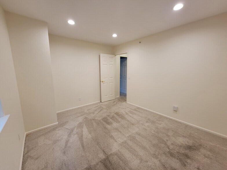 Upstairs Office - 1761 Yellow Pine Ave