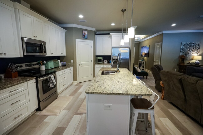 Building Photo - 9168 Military Trail