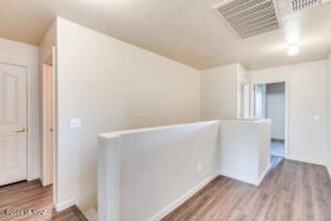 Building Photo - Bright, Spacious Living in Julian Ranch