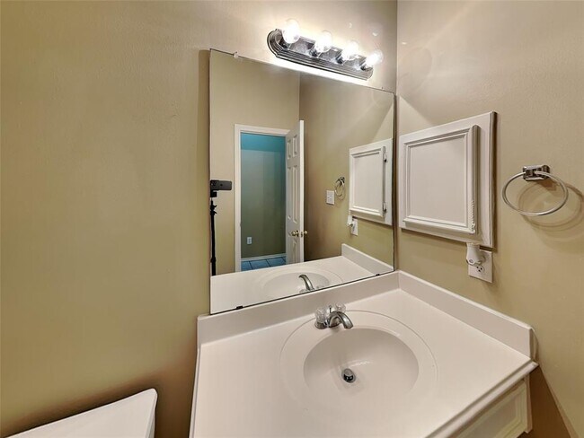 Building Photo - 1451 Sand Lake Ln