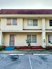Building Photo - 4/2.5 Condo with beautifully updated kitchen, in Sarasota, location is Ideal!!