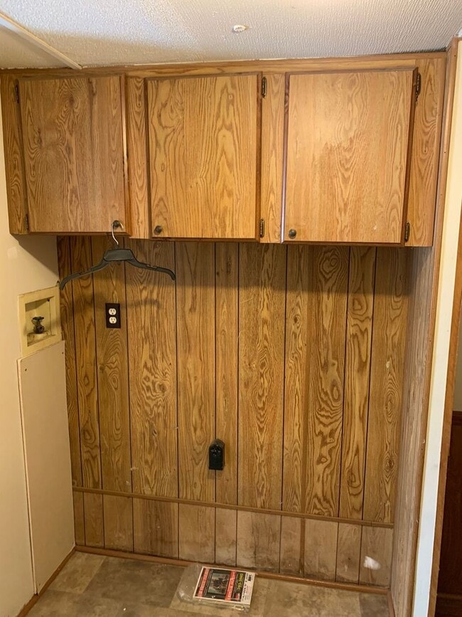 Building Photo - Haughton Peaceful Pines 2 Bed 1 Bath