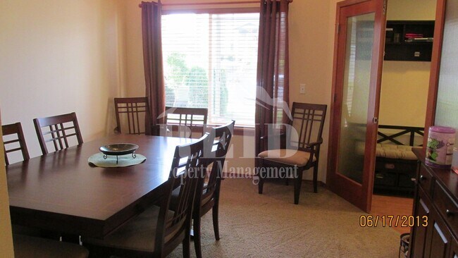 Building Photo - Beautiful 4 Bedroom, 2 bath, Port Orchard Home